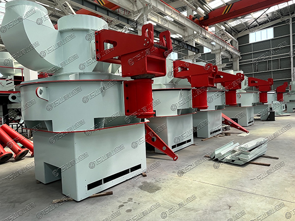 制砂選粉一體機(jī)：適合多種物料破碎，粒形圓潤(rùn)，針片狀少