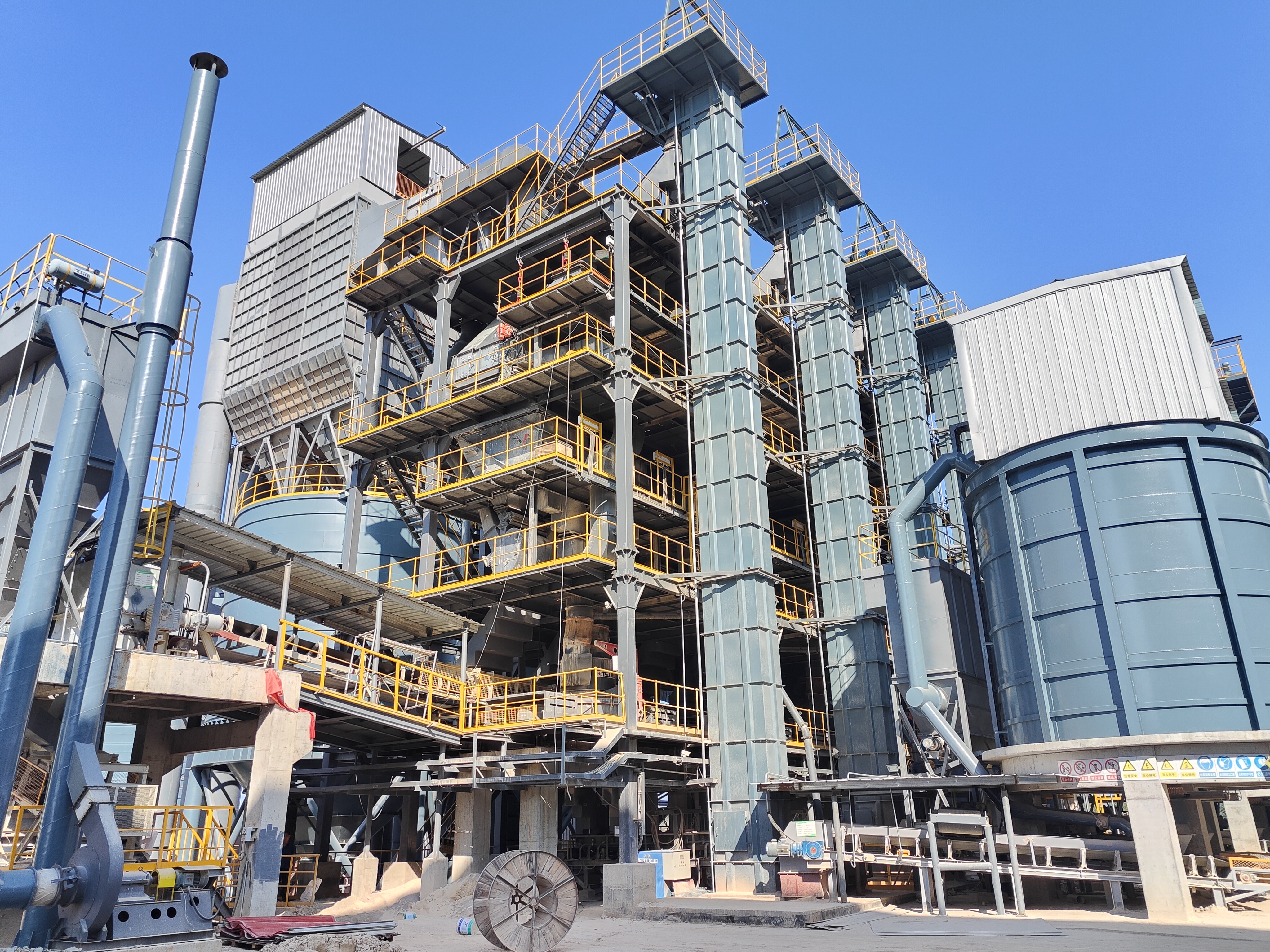 砂石廠選擇干法制砂樓，優(yōu)勢(shì)與便捷全解析